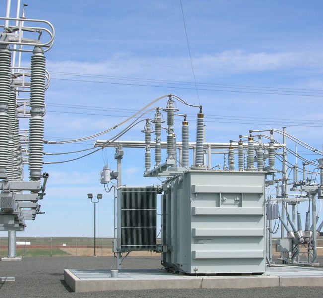 Transformers_at_substation_near_Denver_International_Airport,_Colorado